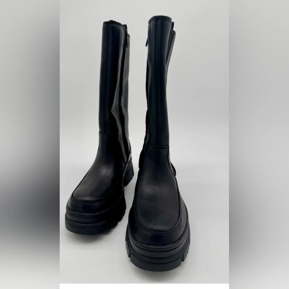UGG Black Leather Ashton High Chelsea Winter Boots Size 7 - Picture 2 of 8